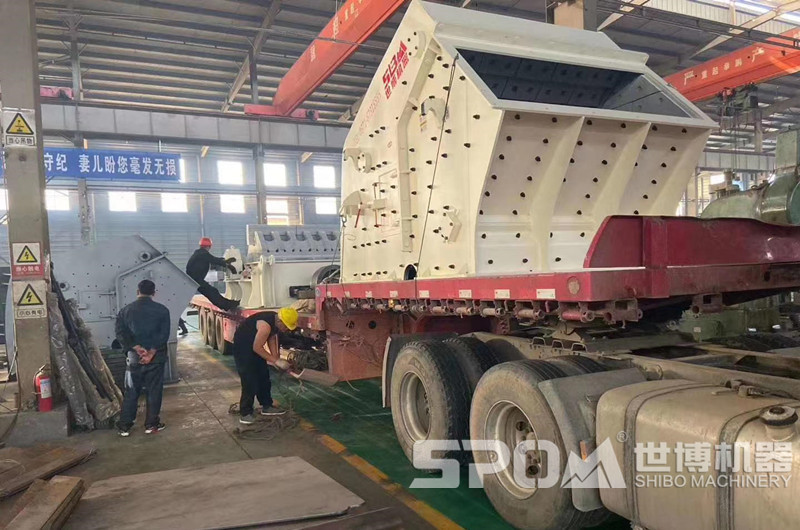 1520反擊破裝車發(fā)貨，機(jī)器太大拆分裝車